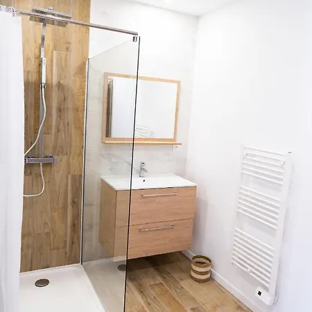 Apartmán Spacieux Avec Parking Prive A